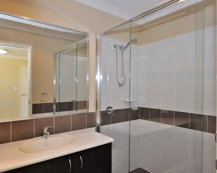 Fifth view of Homely villa listing, 2/6 Margaret Street, Midland WA 6056