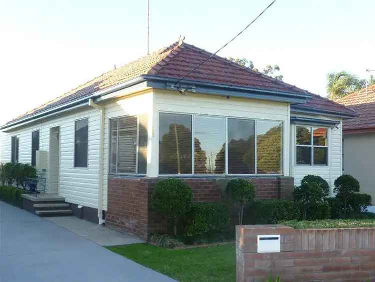 21 Hobart Road, New Lambton NSW 2305