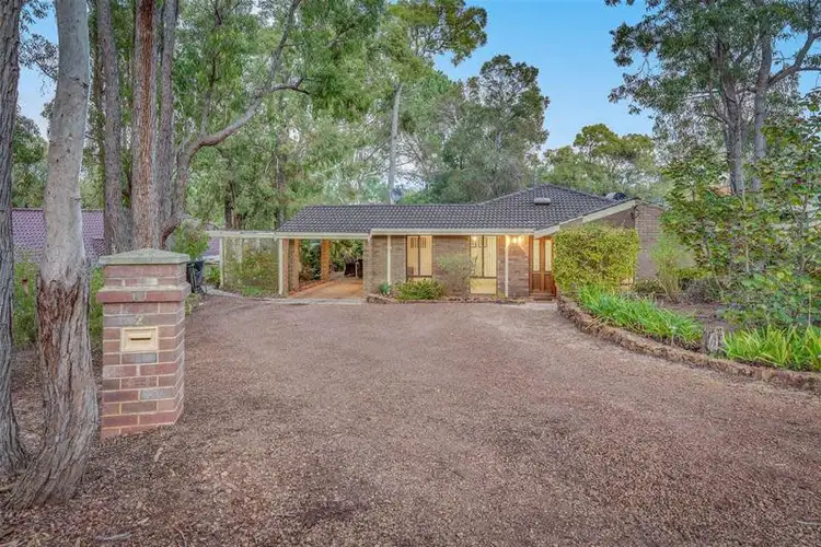 2 Winstanley Road, Roleystone WA 6111