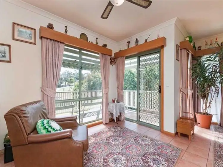 Third view of Homely house listing, 3 Hasluck Crt, Sunbury VIC 3429