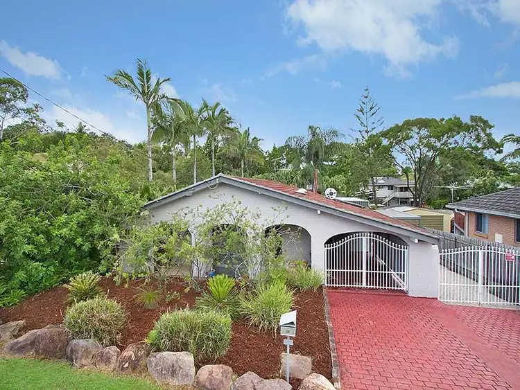 10 Narrawong Street, Rochedale South QLD 4123