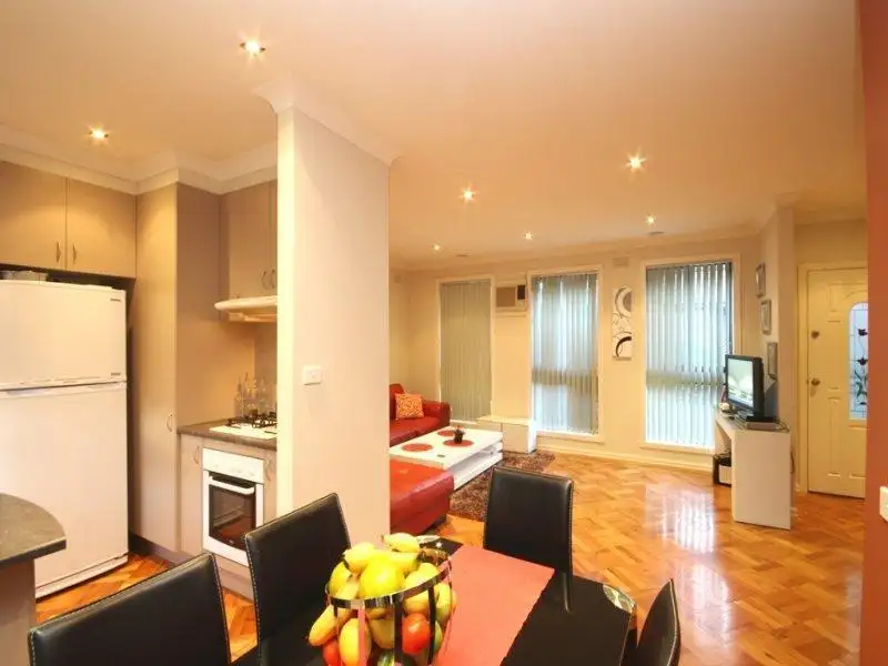 Main view of Homely unit listing, 2/36 Adelaide Street, St Albans VIC 3021