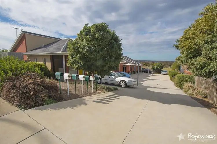2/14 Ross Street, Bacchus Marsh VIC 3340