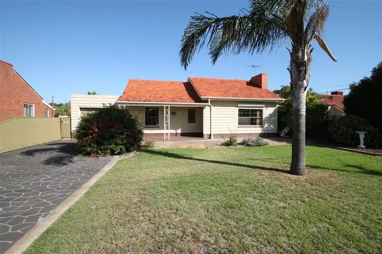 137 Raglan Avenue, South Plympton SA 5038