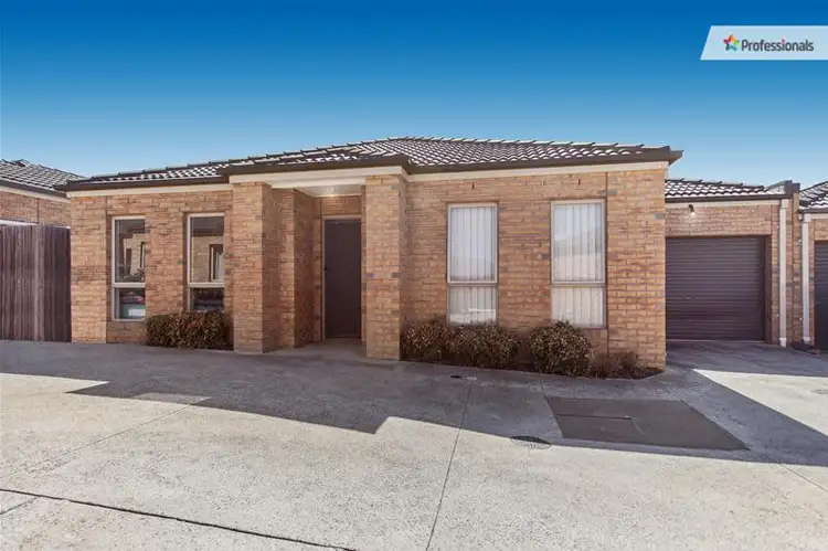 10/4 Black Knight Way, Kurunjang VIC 3337