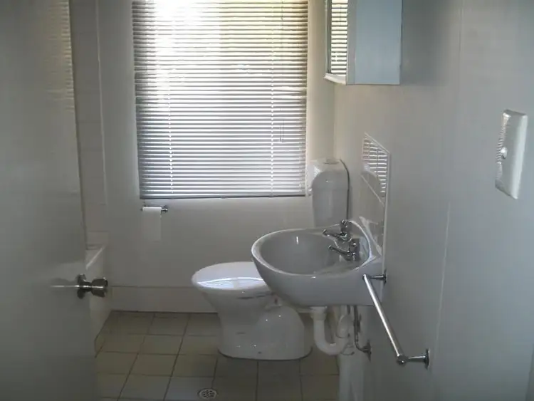 Fifth view of Homely house listing, 6/5 Peuce Place, Sadadeen NT 870