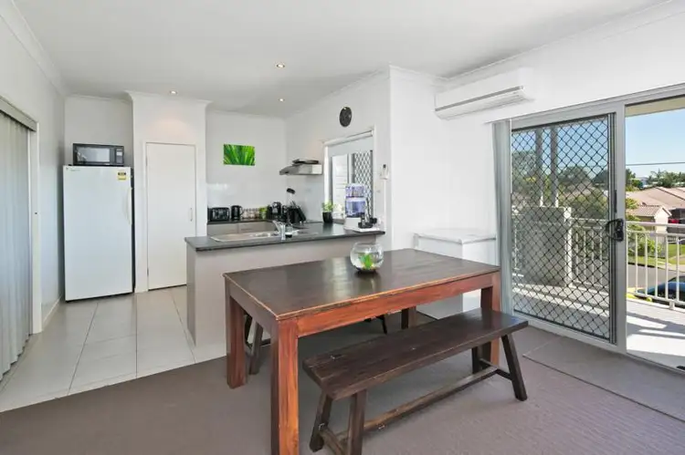 Sixth view of Homely apartment listing, Unit 2/32 Drayton Terrace, Wynnum QLD 4178