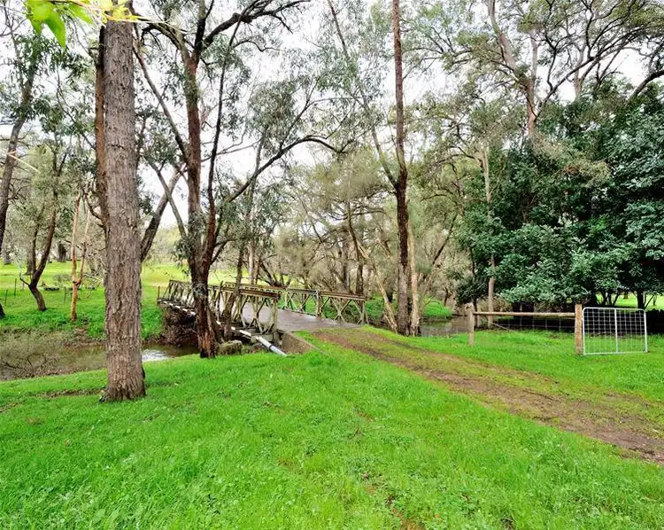 1091 Reen Road, Gidgegannup WA 6083