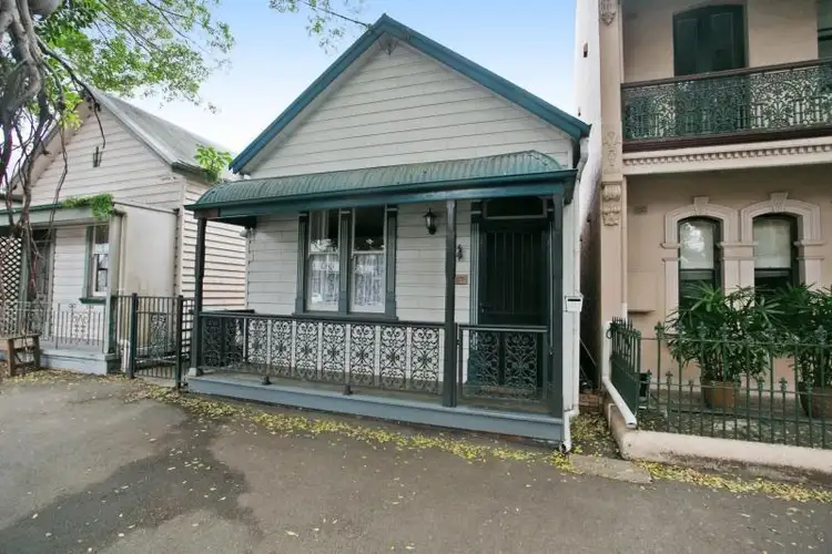 7 Bruce Street, Cooks Hill NSW 2300
