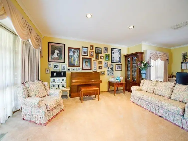 Fifth view of Homely house listing, 5 Farrer Court, Warranwood VIC 3134