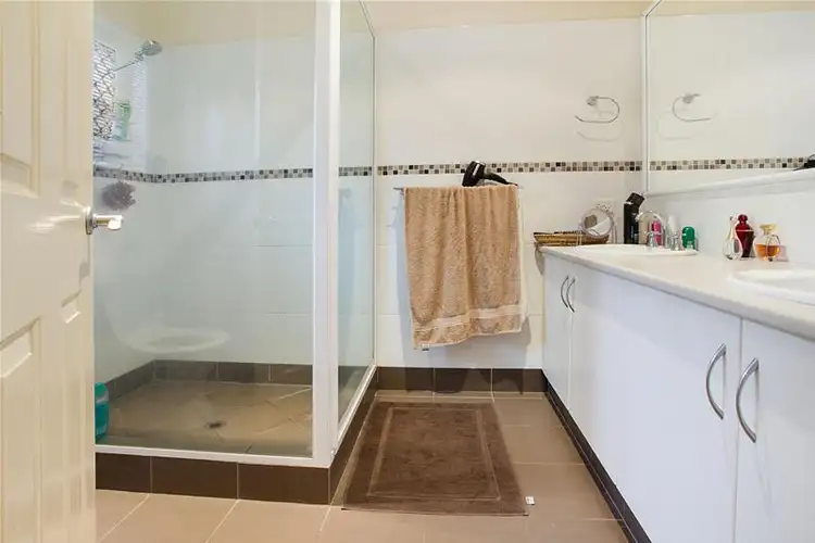 Seventh view of Homely house listing, 5 Cox Close, Baynton WA 6714