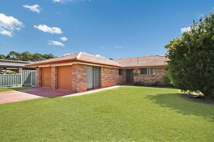 15 Pinon Close, Elanora QLD 4221