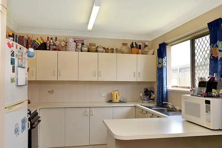 Fifth view of Homely unit listing, 1/389 Greenwattle Street, Wilsonton QLD 4350