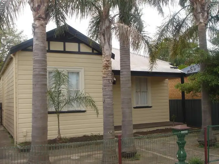96 Sunderland Street, Mayfield NSW 2304