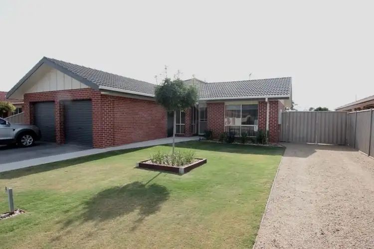 14 Sturt Street, Cobram VIC 3644