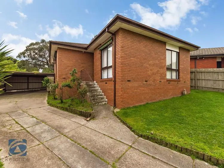 13 Barnsbury Close, Hampton Park VIC 3976