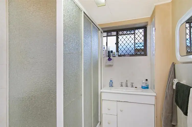 Fifth view of Homely unit listing, 2/37 Atkin Street, Tugun QLD 4224