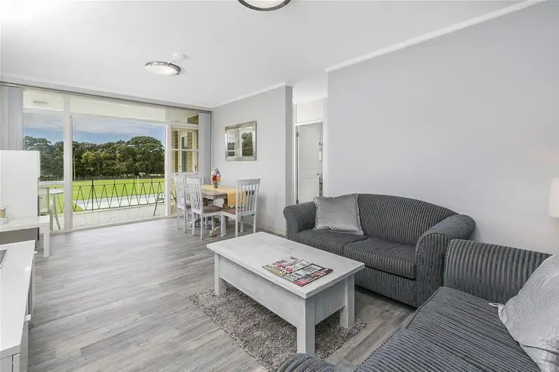 Main view of Homely unit listing, 8/17 Grafton Crescent, Dee Why NSW 2099