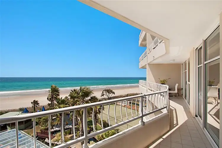 4C/2 Nineteenth Avenue, Palm Beach QLD 4221