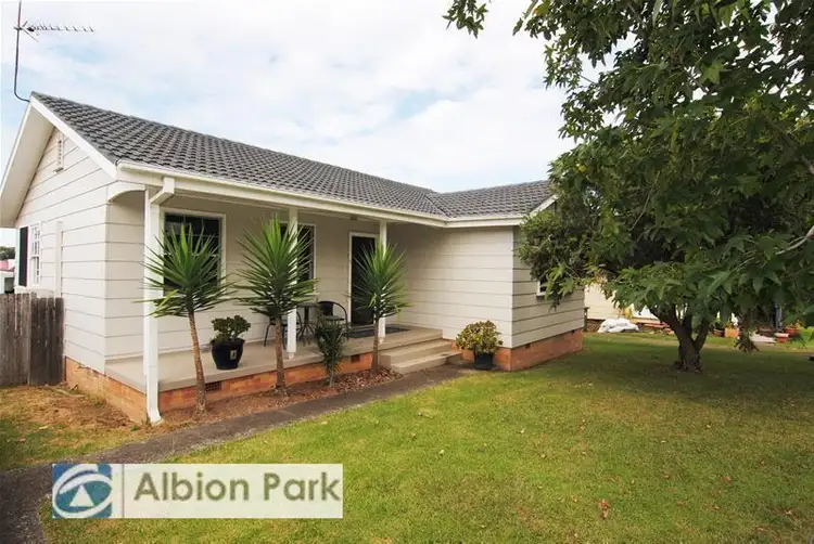 39 Leawarra Avenue, Barrack Heights NSW 2528