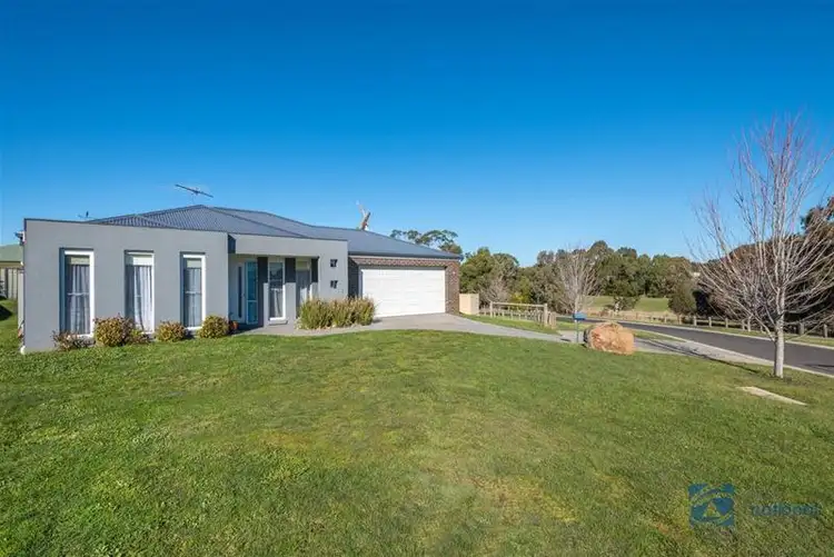 5 Natures Run, Kilmore VIC 3764