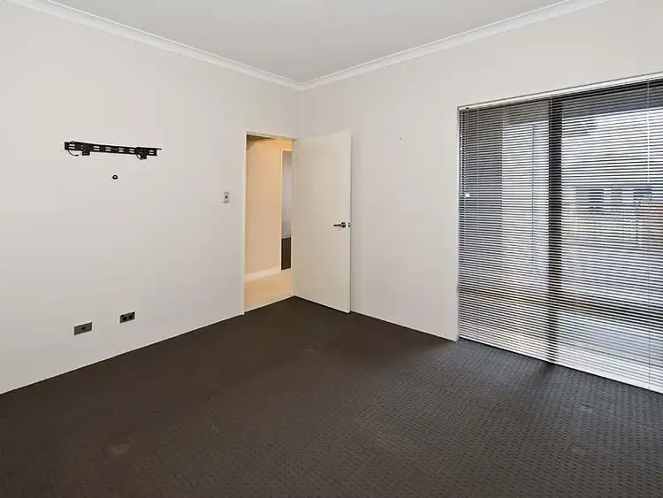 Fifth view of Homely house listing, 15 Powlett Link, Ellenbrook WA 6069