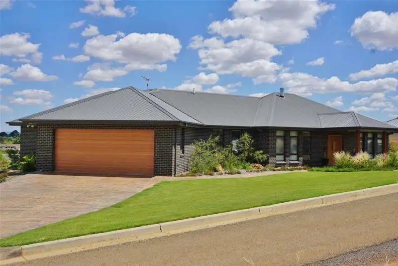 Main view of Homely house listing, 10 Guginya Place, Yass NSW 2582