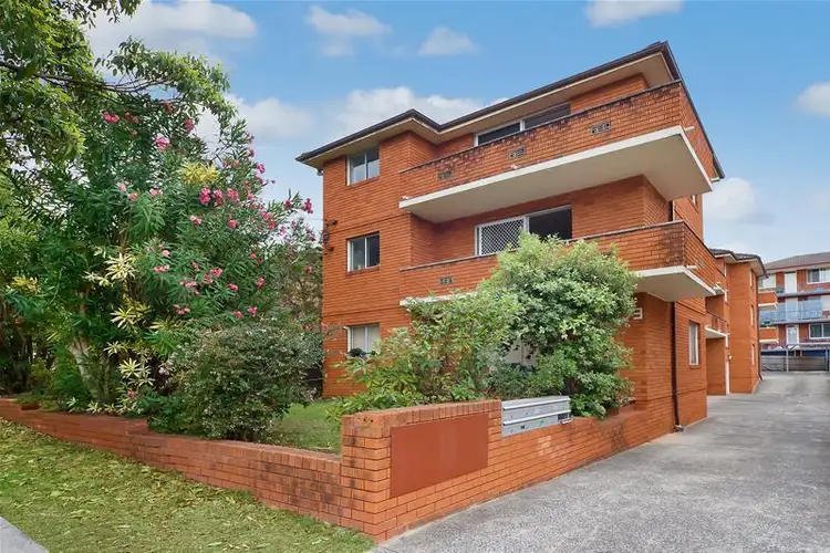 Second view of Homely unit listing, 4/3 Wheeler Parade, Dee Why NSW 2099