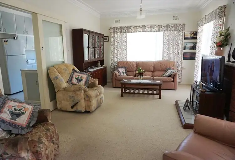 Fourth view of Homely house listing, 11 Links Road, Yass NSW 2582
