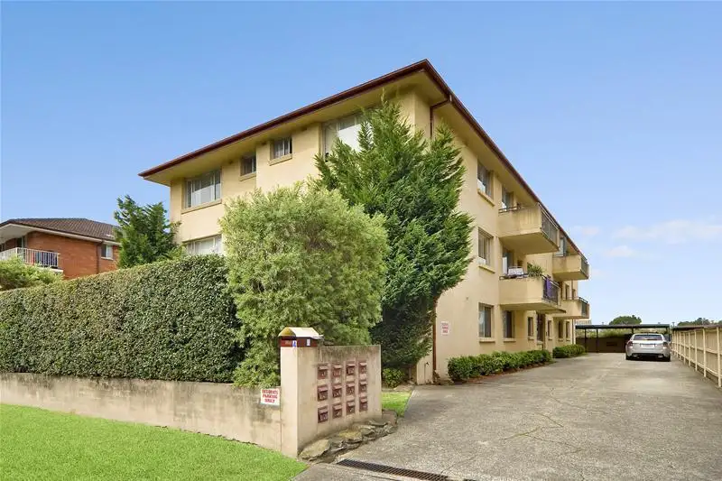 Main view of Homely unit listing, 4/4 Fairway Close, Manly Vale NSW 2093