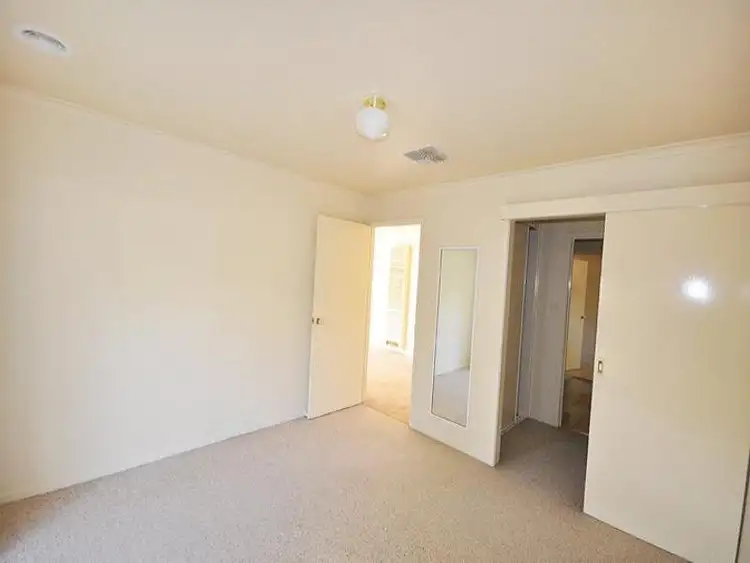 Fifth view of Homely house listing, 3 Minya Place, Glenfield Park NSW 2650