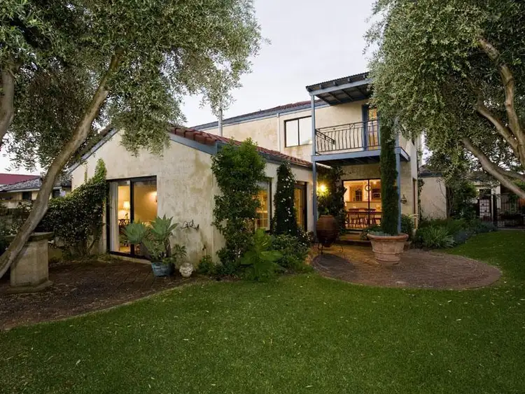 Third view of Homely house listing, 10 Latiano Green, Secret Harbour WA 6173