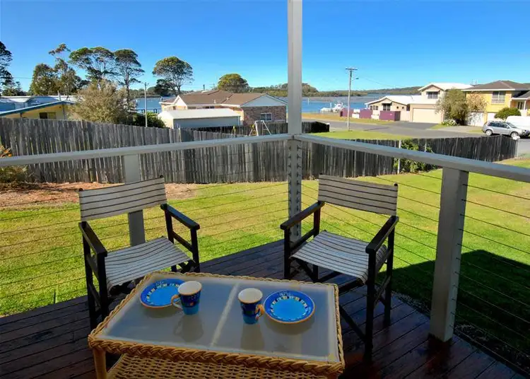 25 South Street, Greenwell Point NSW 2540
