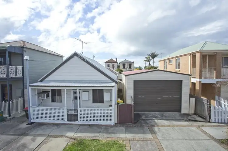 26 Garrett Street, Carrington NSW 2294