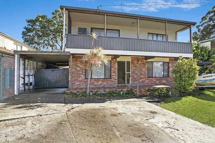 17 Bambara Avenue, Summerland Point NSW 2259