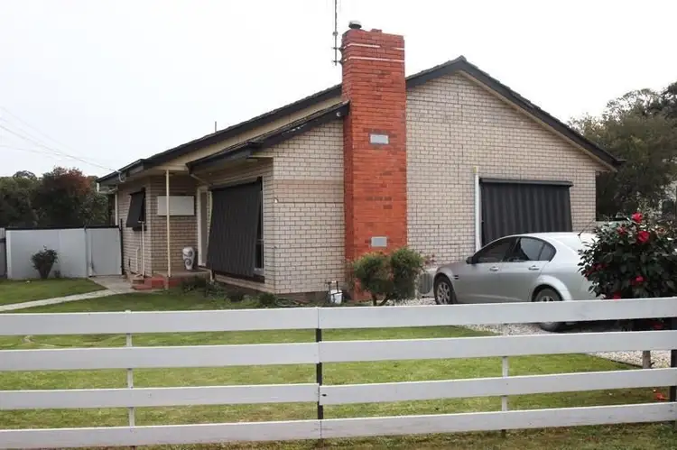 15 Glenavon Avenue, Cobram VIC 3644