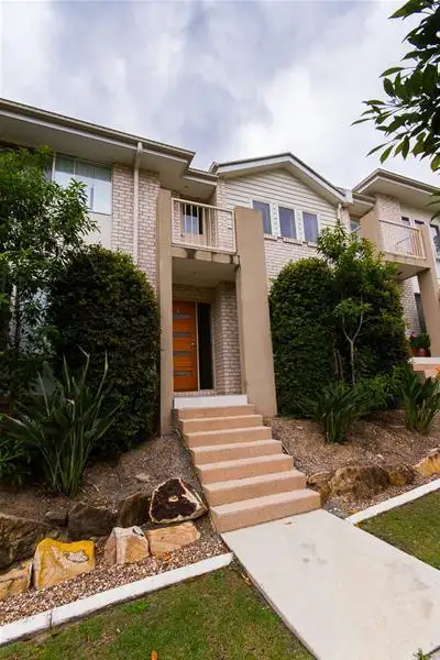 2/26 Jimmy Road, Coomera QLD 4209