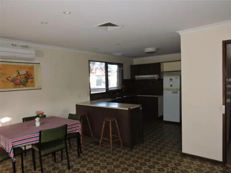Sixth view of Homely house listing, 19 Sutherland Court, Endeavour Hills VIC 3802