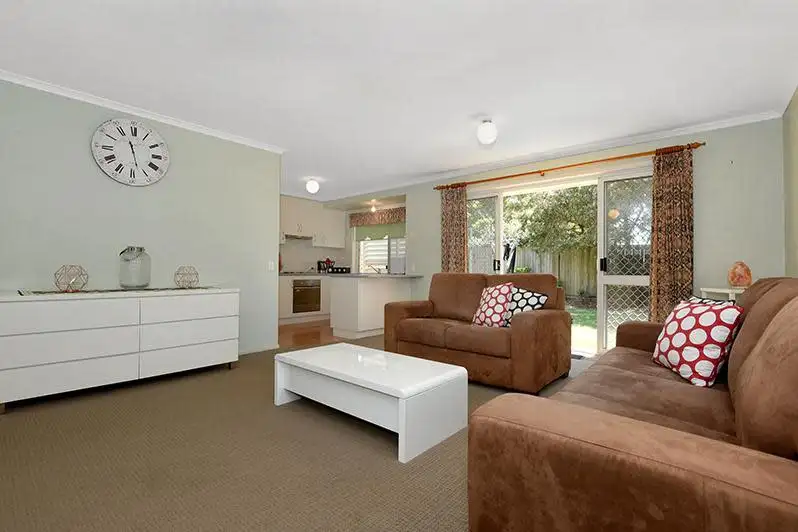 Main view of Homely unit listing, 2/15 Kratzmann Court, Kearneys Spring QLD 4350