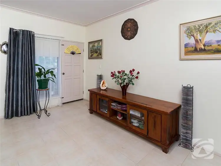 Second view of Homely house listing, 2/19 Douglas Drive, Mount Barker SA 5251