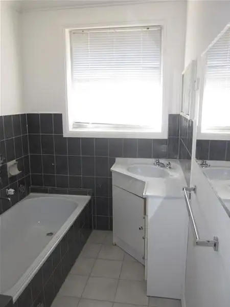 Fifth view of Homely house listing, 31 Amalfi Drive, Endeavour Hills VIC 3802