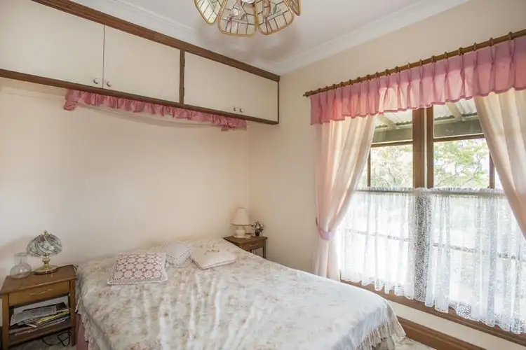 Fifth view of Homely house listing, 8 Silverdell Place, Surf Beach NSW 2536