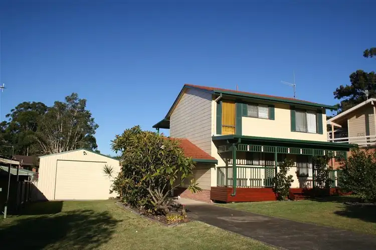 3 Peach Grove, Laurieton NSW 2443
