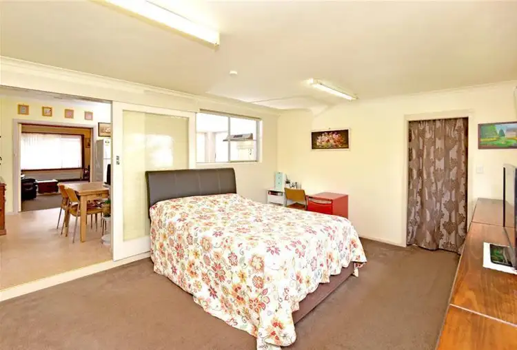 Sixth view of Homely house listing, 5 Clivedon Court, Leopold VIC 3224