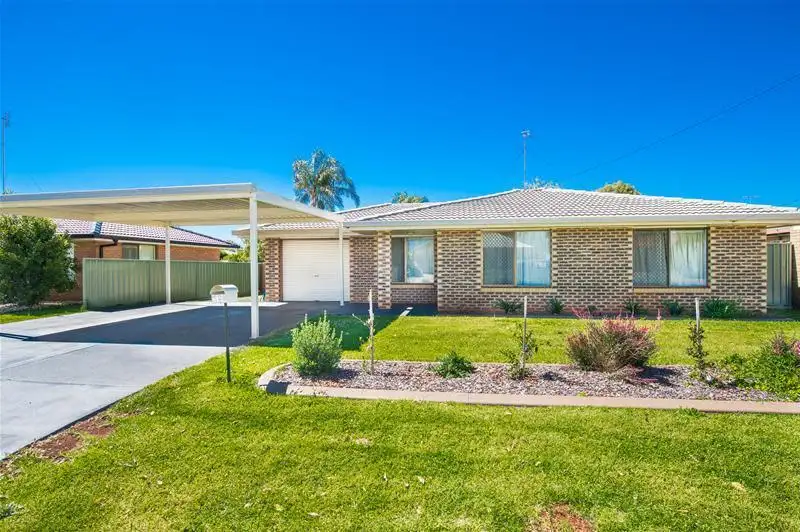 Main view of Homely house listing, 19 Cambridge Street, Harristown QLD 4350