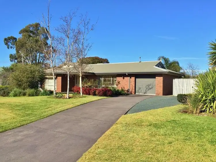 Second view of Homely house listing, 58 Munro Crescent, Kyabram VIC 3620