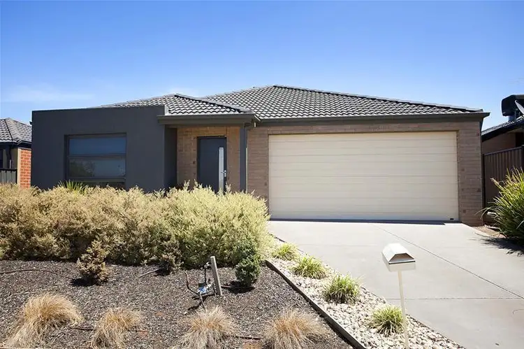 10 Tiverton Parkway, Derrimut VIC 3030