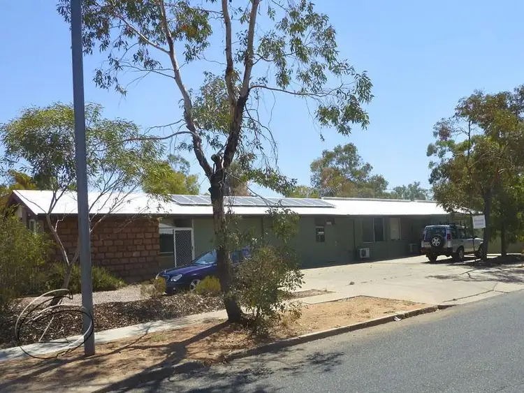18 Warburton Street, East Side NT 870