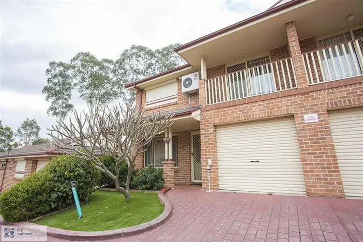 2/5 Corella Road, Green Valley NSW 2168