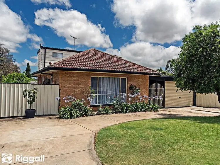 33 Carol Drive, Para Hills SA 5096